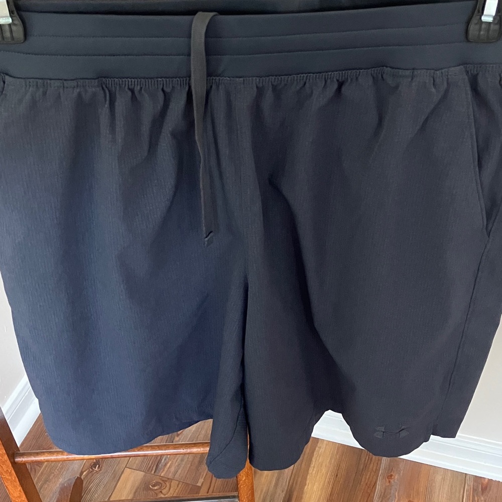 Under Armour Men's Dark Gray Athletic Shorts